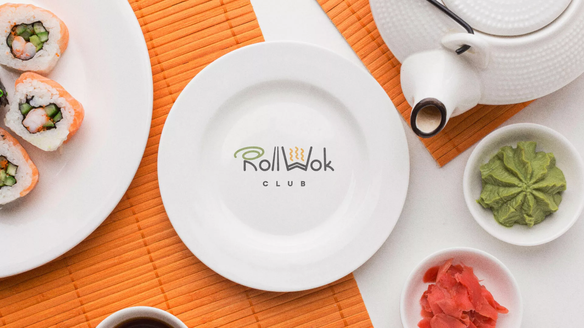 Разработка логотипа и фирменного стиля суши-бара «Roll Wok Club» в Аргуне